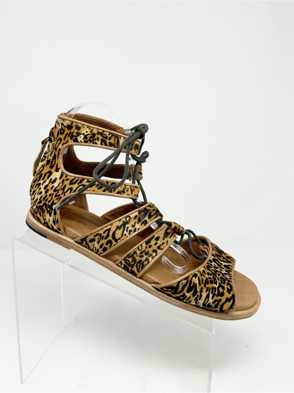 Gee WaWa Leopard Print Gladiator Flat Sandals Womens Lace-Up Open Toe Size 10